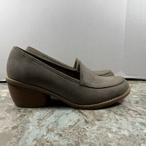 EUROSOFT by‎ Sofft TAUPE Slip On VEGAN Loafer Slip On Heel Classic Pump 6.5 M